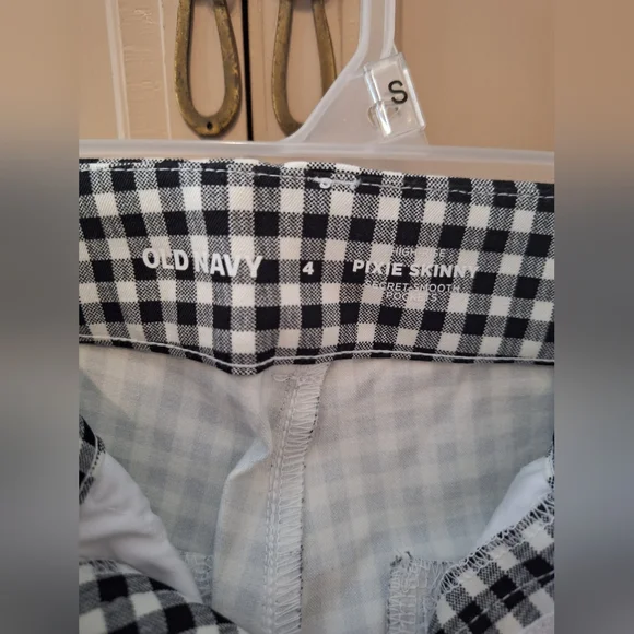 Old Navy Black And White Checkered High Rise Skinny Pants Size 4 - Picture 9 of 12